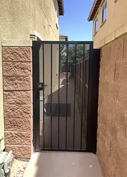 Black Iron Gate with Screen Chino CA