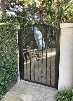 Iron Side Gate with Expanding Metal Screen, Knuckles, and Middle Piece Huntington Beach CA